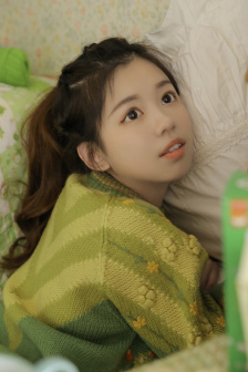 女生校园遭羞辱强迫拍视频